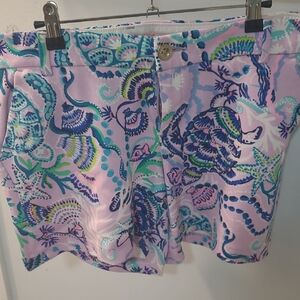 Lilly Pulitzer Printed Women’s Shorts in Light Purple with Blue & Green Motif